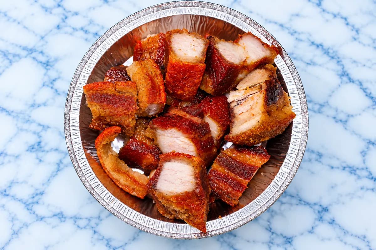 Fried pork skin (chicharrón)