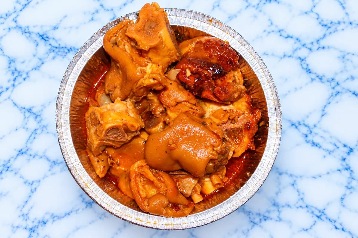 Pig feet stew
